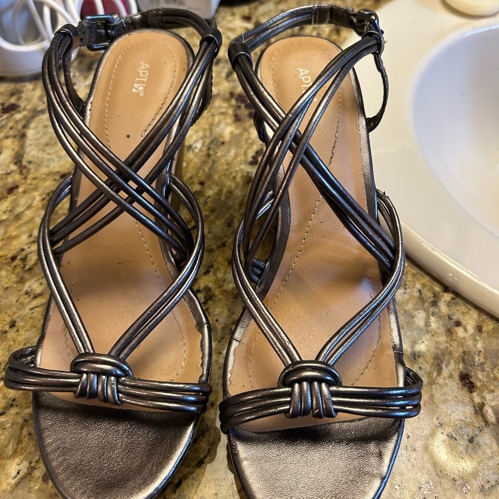 Apt. 9 Women's Pewter Strappy Sandals